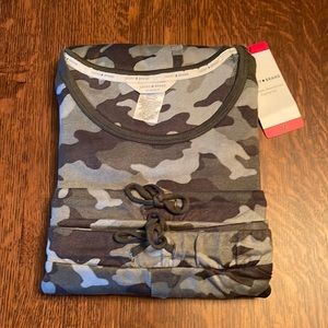 NWT Lucky Brand pajama set, distressed Camo size medium